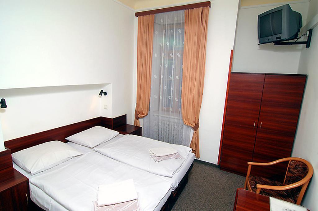 Hotel & Residence Royal Standard Praga Habitación foto