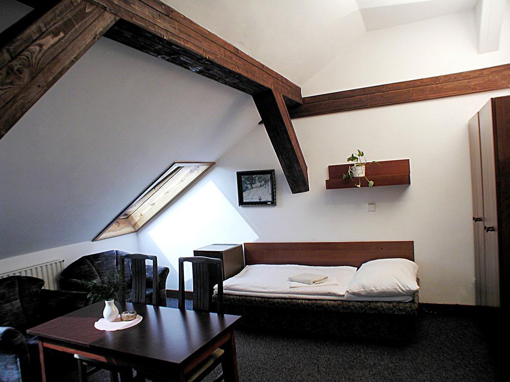 Hotel & Residence Royal Standard Praga Habitación foto